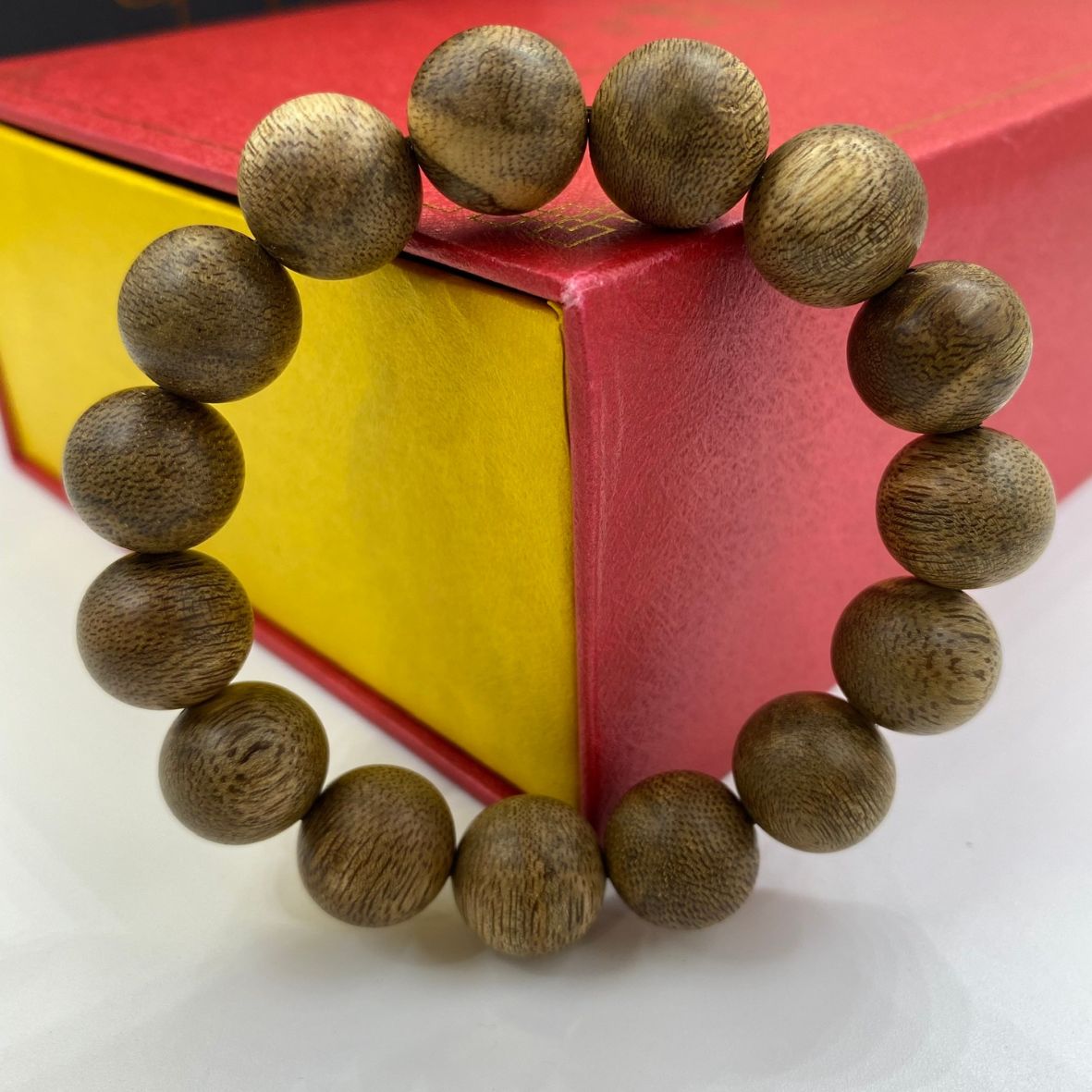 Vòng trầm hương dạng hạt tròn size lớn cho nam 14