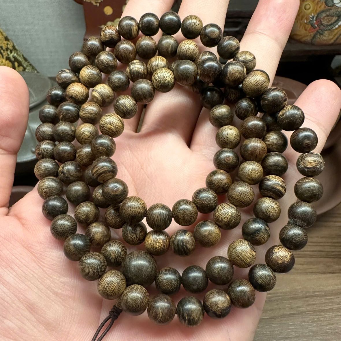 Vòng trầm hương chìm thiên nhiên 