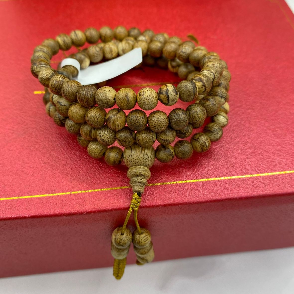 Vòng trầm hương tự nhiên Việt Nam 